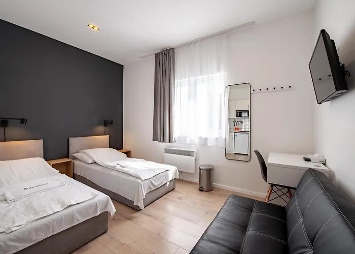 Chesscom Apartament *